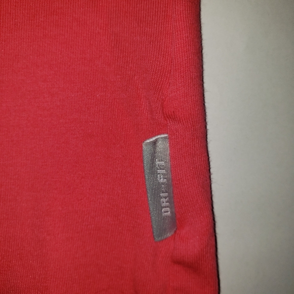 Nike red dri fit shirt. Size Extra Small (XS) - Picture 4 of 6